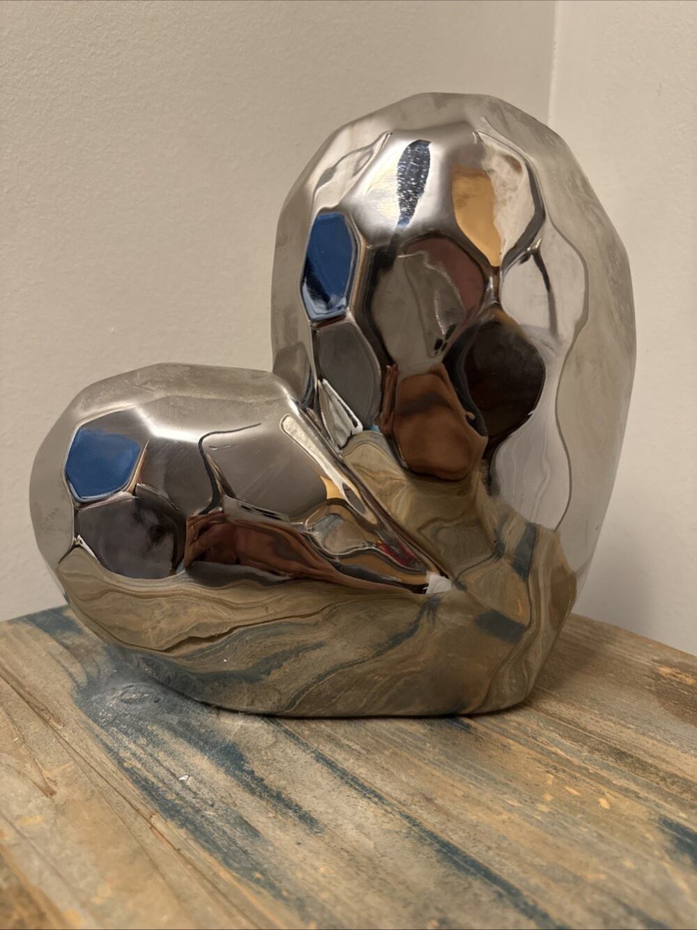 Cute Decorative Heart Sculpture for Modern Home Decor Faceted Ceramic Silver